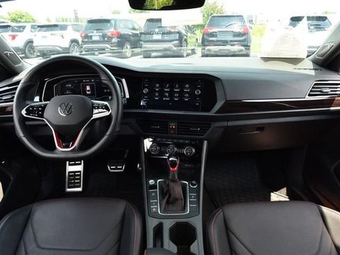 Used 2024 Volkswagen Jetta GLI Autobahn FWD image 7