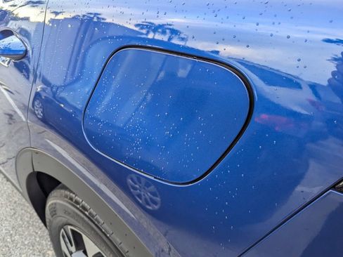 Used 2024 Kia Sportage EX image 16