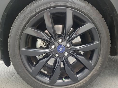 Used 2017 Ford Escape SE w/ Equipment Group 201A FWD image 31