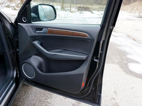 Used 2016 Audi Q5 2.0T Premium Plus w/ Technology Package image 26