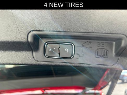 Certified 2022 Ford Explorer XLT AWD/4WD image 7