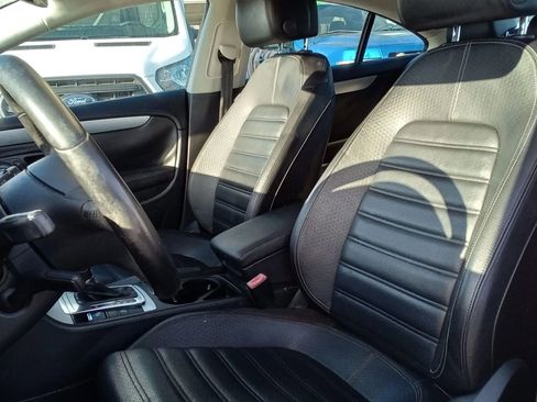 Used 2013 Volkswagen CC Sport image 16