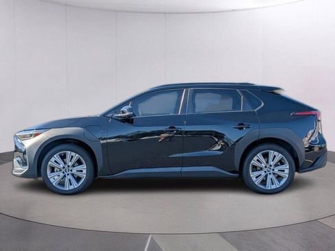 Used 2023 Subaru Solterra AWD image 2