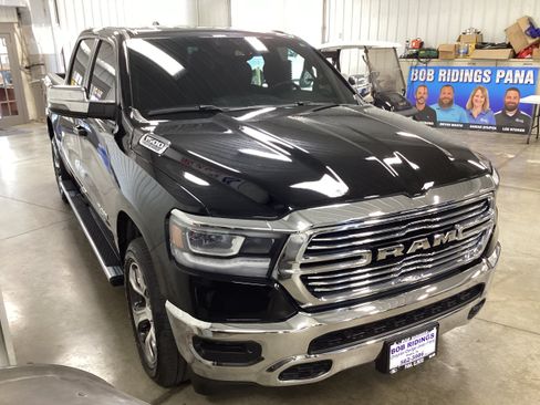 Used 2024 RAM 1500 Laramie AWD/4WD image 7