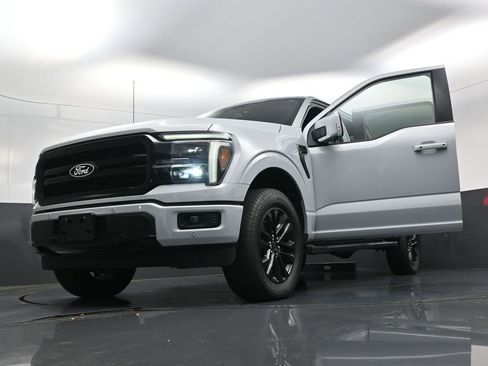 Used 2025 Ford F150 Lariat w/ Equipment Group 501A Mid AWD/4WD image 30