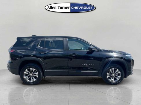 New 2026 Chevrolet Equinox LT FWD image 3