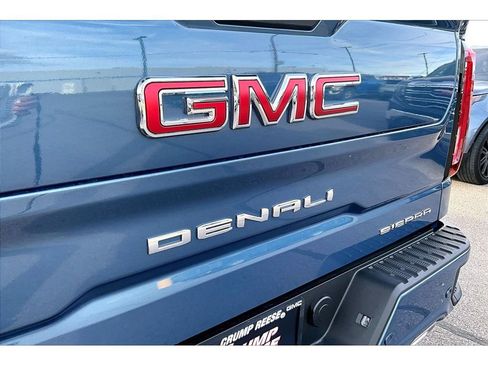 New 2025 GMC Sierra 1500 Denali w/ Denali Reserve Package image 9