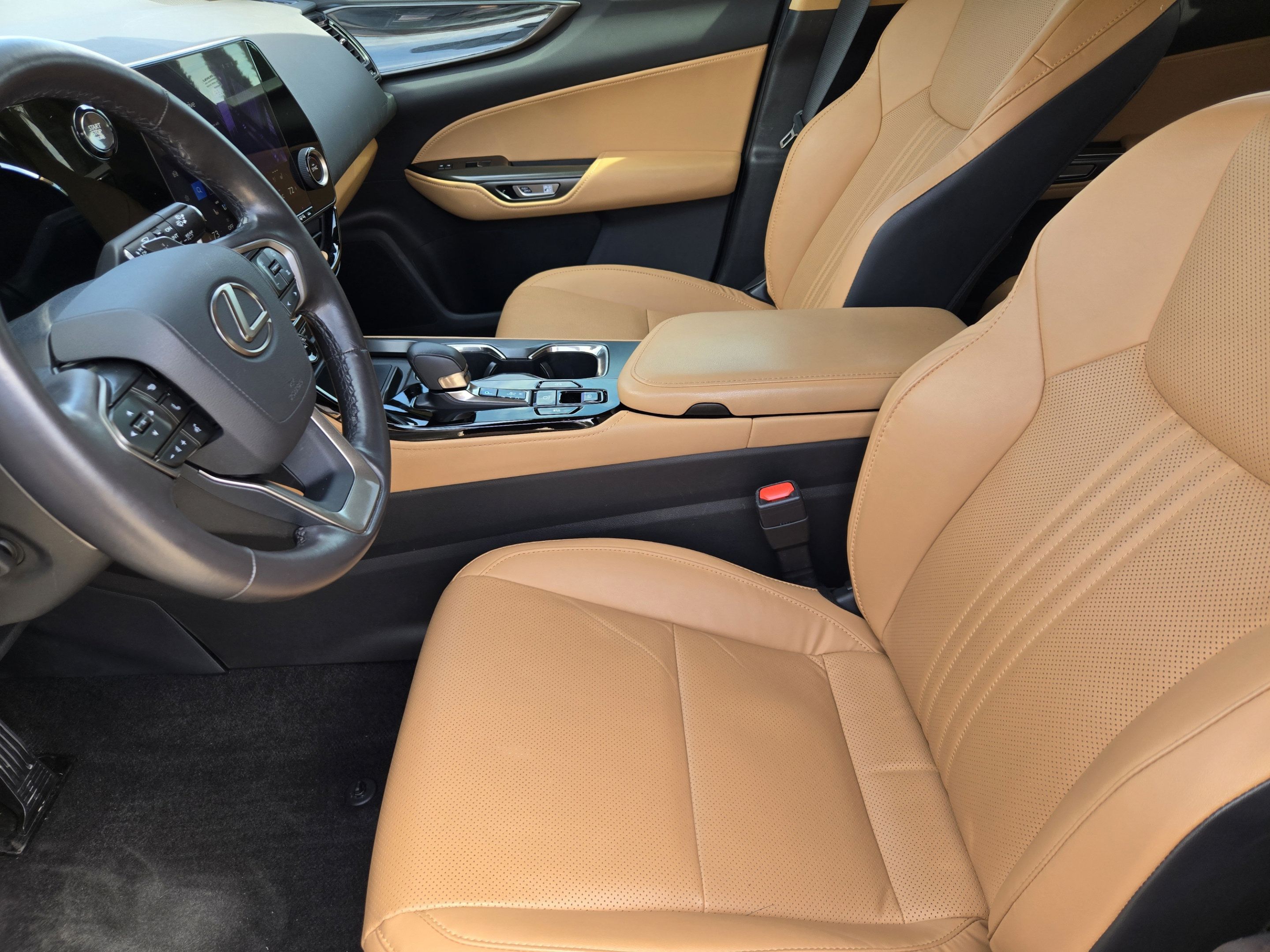 Used 2024 Lexus NX 250 FWD image 9