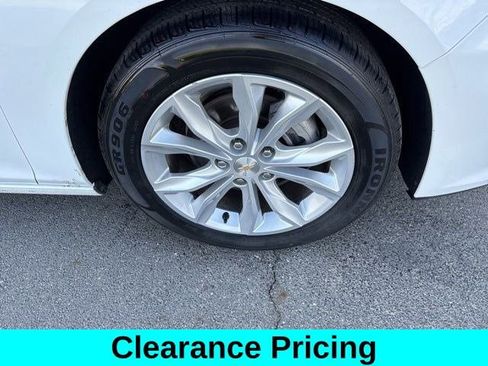 Used 2023 Chevrolet Malibu LT image 43