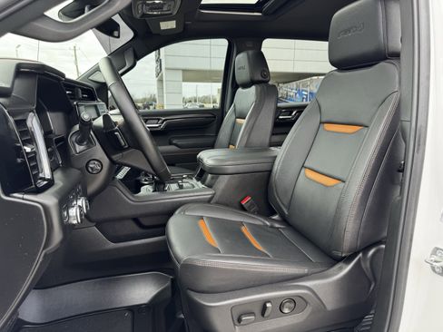 Used 2025 GMC Sierra 1500 AT4 w/ AT4 Preferred Package image 28