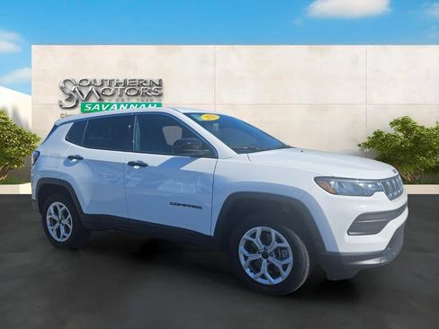 Used 2025 Jeep Compass Sport AWD/4WD image 7