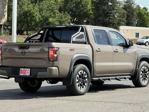 Used 2023 Nissan Frontier PRO-4X w/ Technology Package image 3