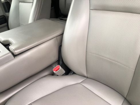 Used 2017 Ford F250 XL w/ Power Equipment Group AWD/4WD image 21