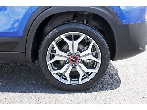 Used 2023 Kia Seltos SX w/ SX Sunroof Package AWD/4WD image 35