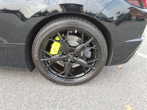 Certified 2022 Chevrolet Corvette Stingray w/ Z51 Performance Package image 12