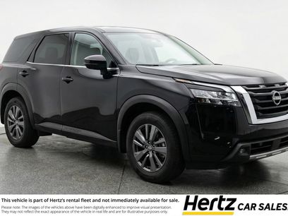 Used 2025 Nissan Pathfinder SV