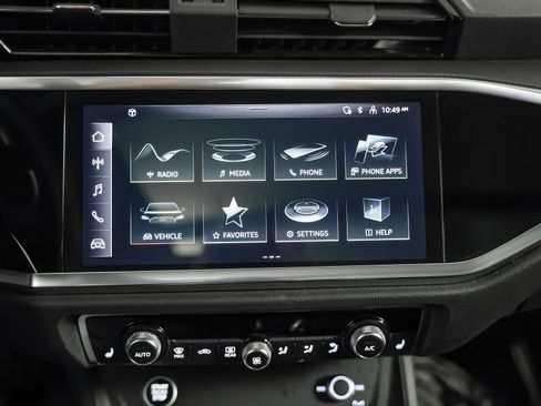 Certified 2024 Audi Q3 2.0T Premium image 18