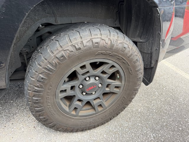 Used 2024 Toyota 4Runner TRD Off-Road AWD/4WD image 7