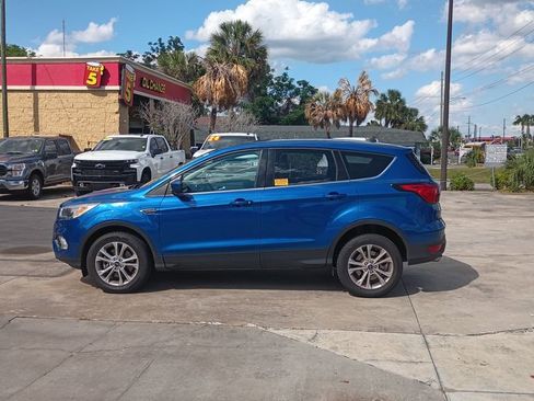 Used 2019 Ford Escape SE AWD/4WD image 2