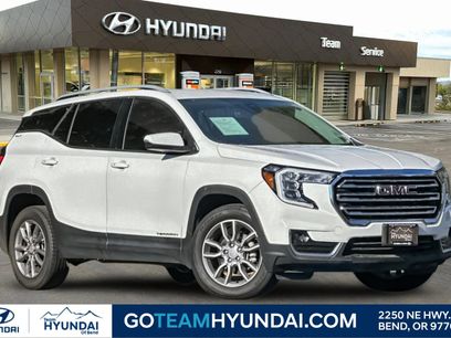 Used 2024 GMC Terrain SLT