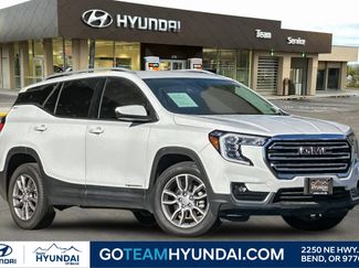 Used 2024 GMC Terrain SLT video 1