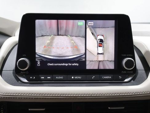 Used 2021 Nissan Rogue SL AWD/4WD image 28