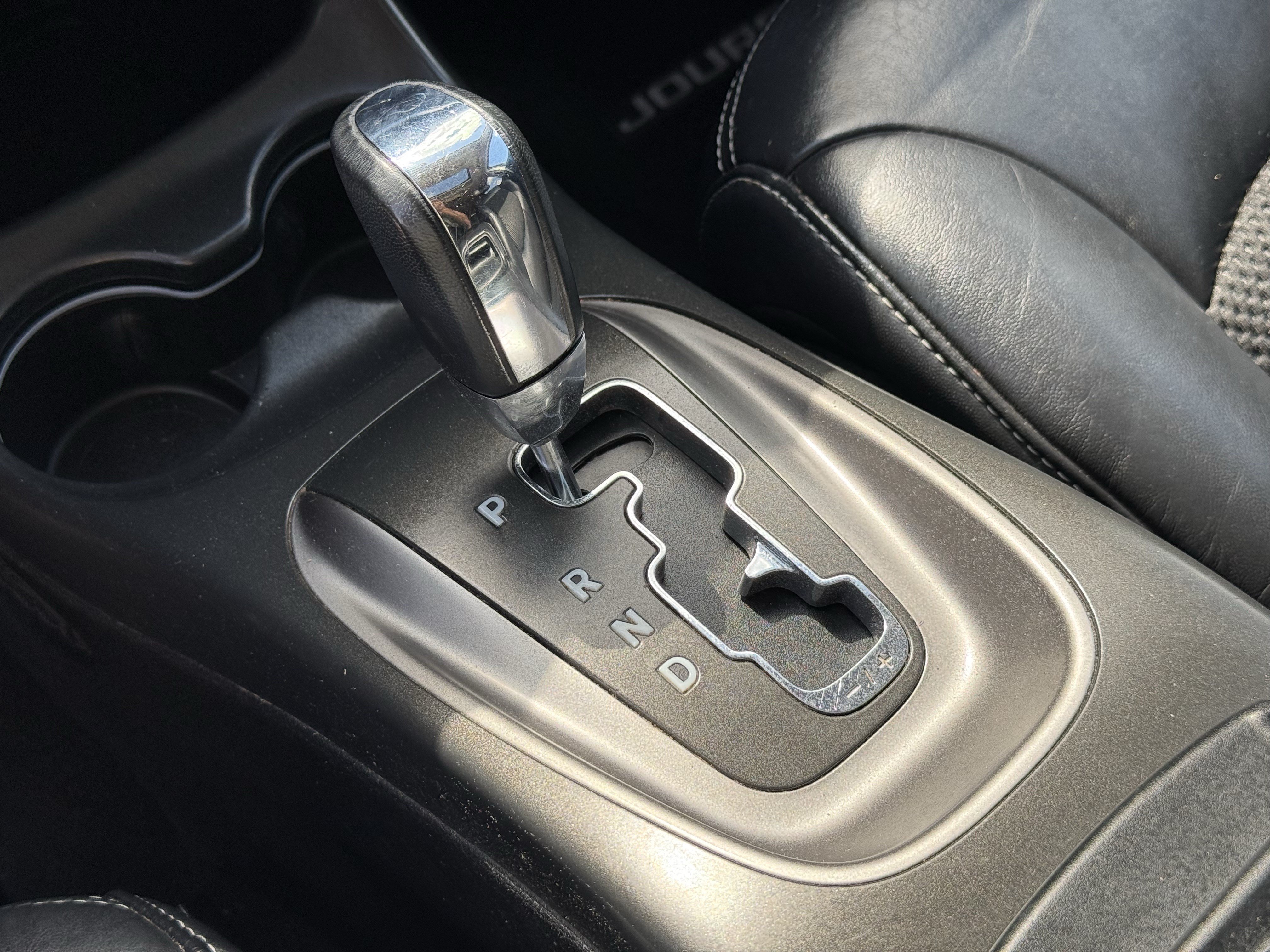 Used 2017 Dodge Journey Crossroad w/ Popular Equipment Group FWD image 23