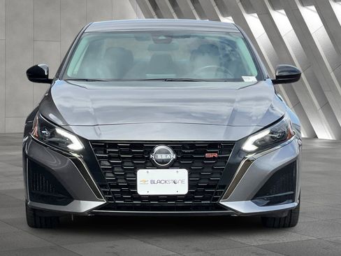 Used 2023 Nissan Altima 2.5 SR image 9