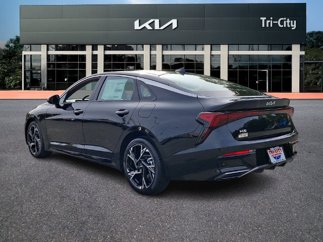 New 2027 Kia K5 GT-Line FWD image 3