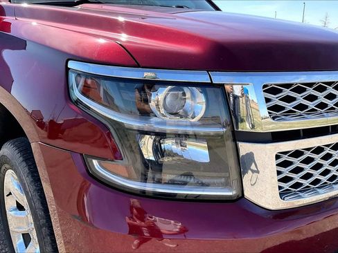 Used 2017 Chevrolet Suburban LT w/ LT Signature Package AWD/4WD image 36