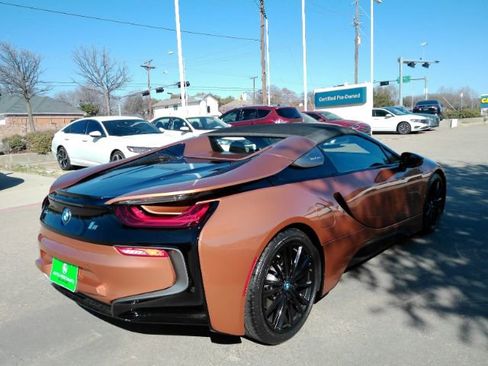 Used 2019 BMW i8 Roadster image 15