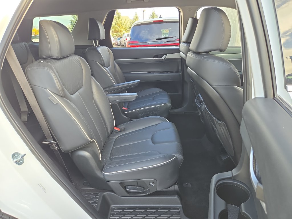 Used 2025 Hyundai Palisade SEL AWD/4WD image 17