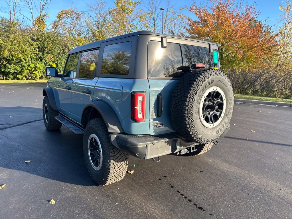 Used 2023 Ford Bronco Badlands AWD/4WD image 5
