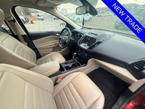 Used 2018 Ford Escape Titanium image 9