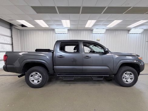 Used 2020 Toyota Tacoma SR AWD/4WD image 5