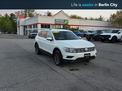 Used 2021 Volkswagen Tiguan SE AWD/4WD image 1