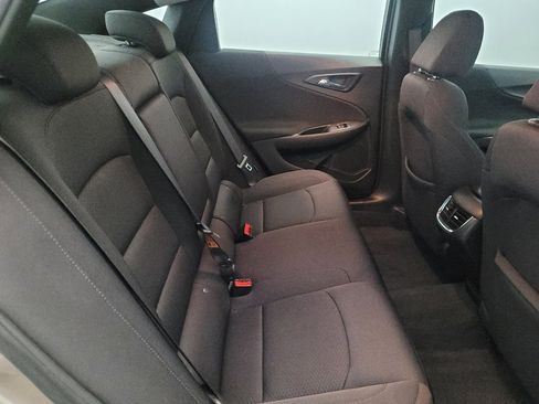 Used 2022 Chevrolet Malibu LT image 19