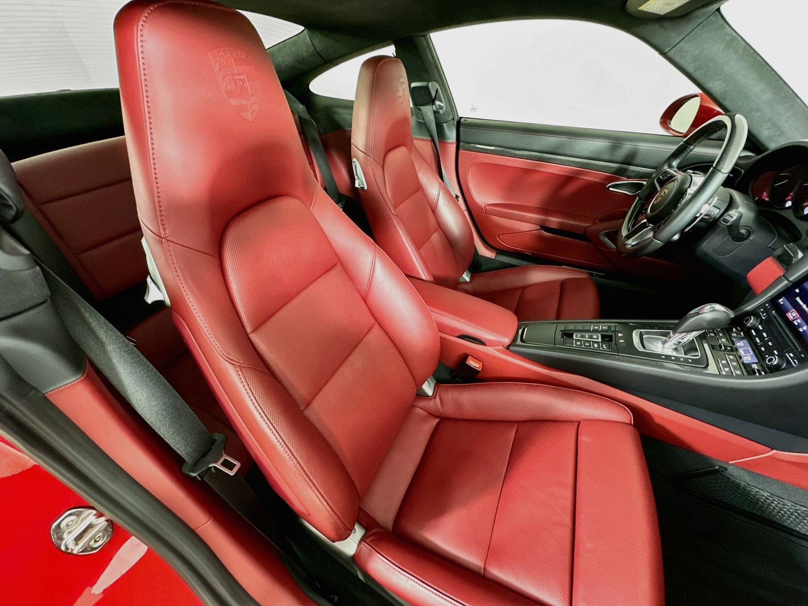 Certified 2017 Porsche 911 Carrera GTS RWD image 42