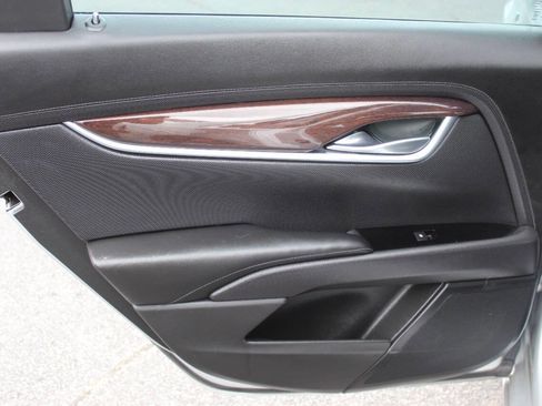 Used 2017 Cadillac XTS Luxury image 15