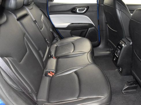Used 2025 Jeep Compass Limited AWD/4WD image 31