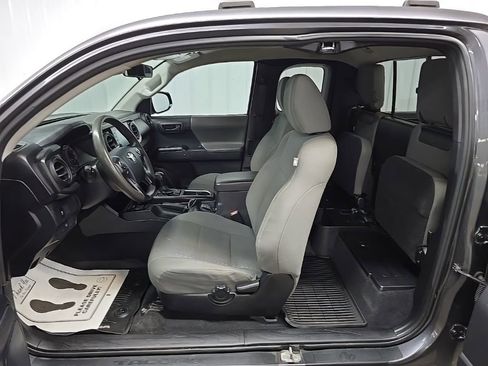 Used 2020 Toyota Tacoma SR w/ SX Package image 30