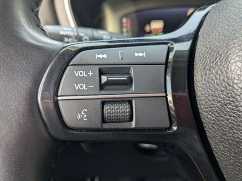 Used 2023 Honda Pilot Elite image 16
