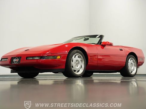 Used 1991 Chevrolet Corvette Convertible image 20