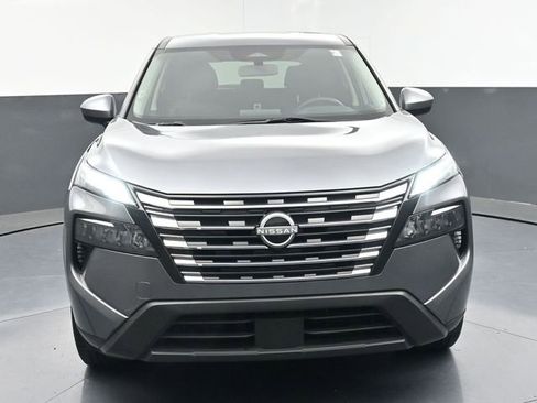 Used 2024 Nissan Rogue SV image 41