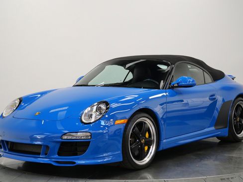 Used 2011 Porsche 911 Speedster RWD image 5