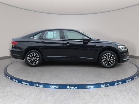 Used 2019 Volkswagen Jetta SEL image 3