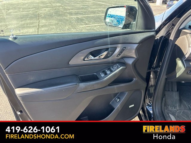 Used 2021 Chevrolet Traverse Premier w/ Redline Edition FWD image 14