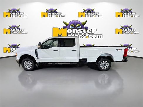 Used 2024 Ford F250 XLT image 7