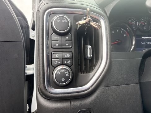 Used 2021 Chevrolet Silverado 1500 LT Trail Boss w/ Bed Protection Package image 18