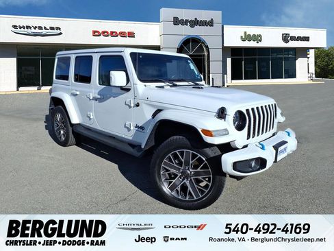 Used 2023 Jeep Wrangler Unlimited Sahara image 1
